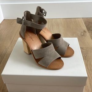 Treasure & Bond heeled sandal